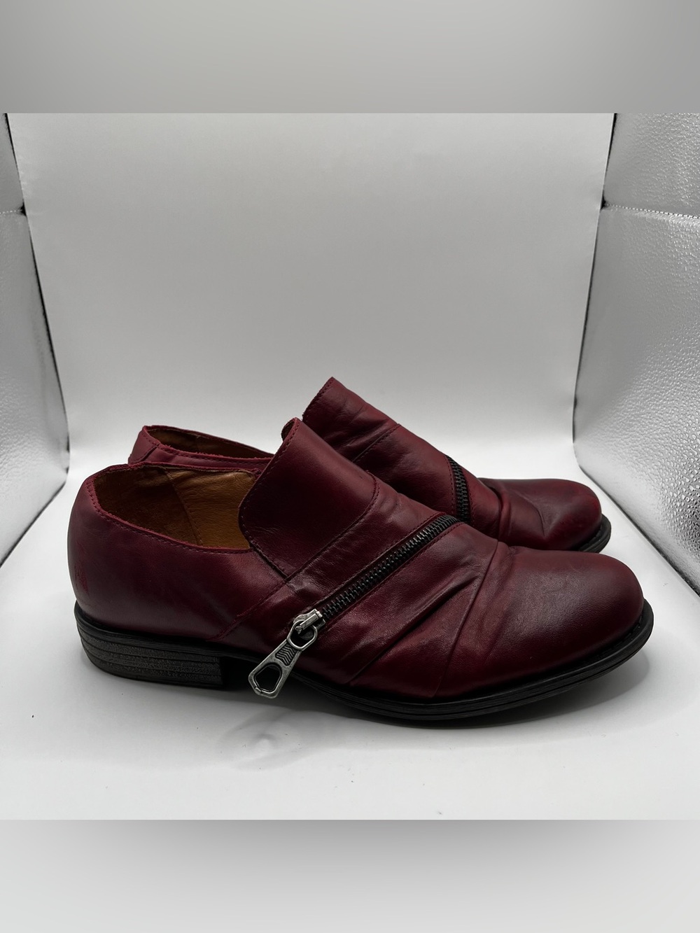 Miz Mooz Womens Lyric Oxford Boots Shoes Burgundy size 39 US 8.5 slip on leather